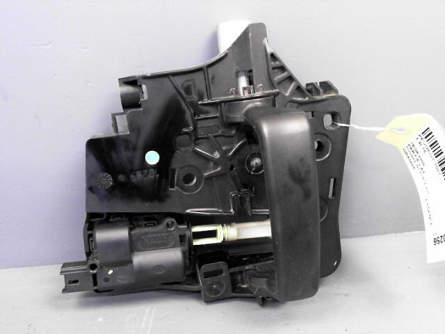 Poignee interieur avant droit PEUGEOT 1007 Essence - 1