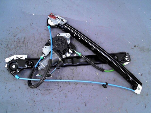 Leve vitre electrique avant gauche BMW SERIE 3 320d 136ch 8CV Diesel - 1