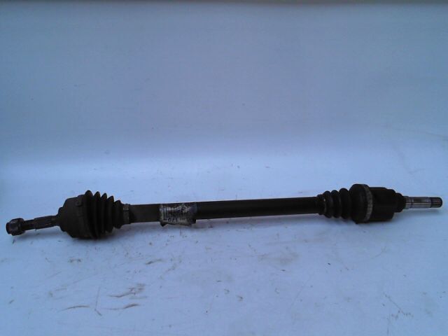 Cardan droit (transmission) PEUGEOT 207 1.4 HDi Blue Lion Style Diesel - 1