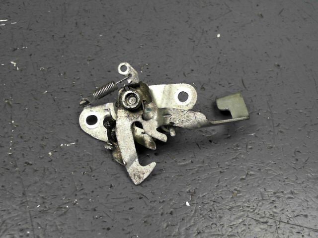 Serrure de capot CITROEN C1 1.0i Airdream Confort Essence - 1