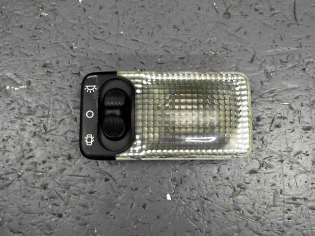 Eclairage de plafonnier CITROEN C1 1.0i Airdream Confort Essence - 1