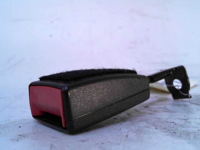 Attache ceinture arriere droit OPEL ASTRA 1.7 CDTi 110ch Ecoflex Diesel - 1
