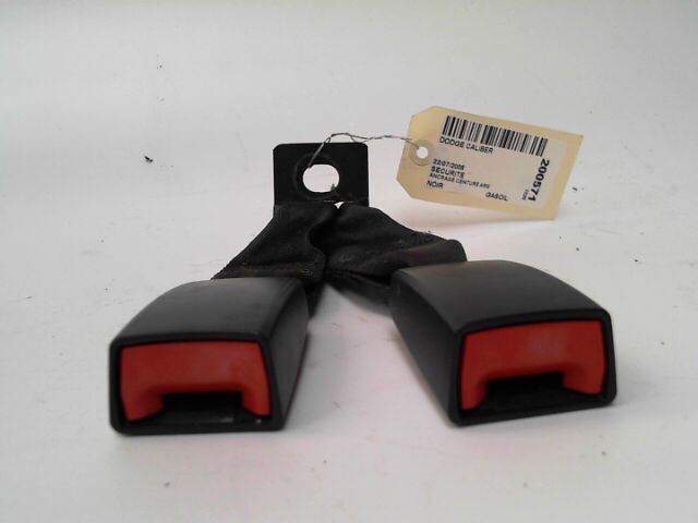 Attache ceinture arriere gauche DODGE CALIBER 2.0 CRD SXT Diesel - 1