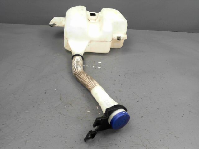 Vase de lave glace PEUGEOT 807 SV 2.2 HDi bv6 Diesel - 1