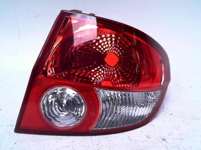 Feu arriere principal droit (feux) HYUNDAI GETZ 1.1 Pack Clim Essence - 1