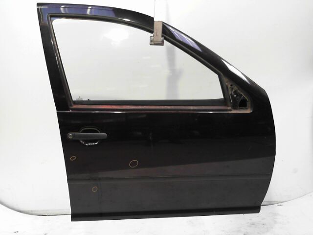 Porte avant droit VOLKSWAGEN BORA TDi 100 Diesel - 1