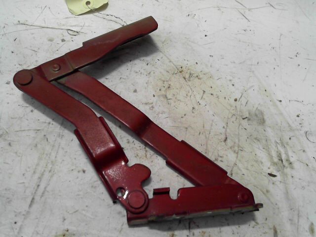 Charniere de capot PEUGEOT 807 2.0 HDi 120ch Confort Pack Diesel - 1