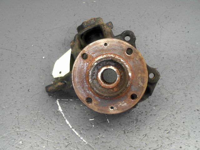 Fusee avant droit CITROEN DS3 1.6 e-HDi FAP Executive Diesel - 1