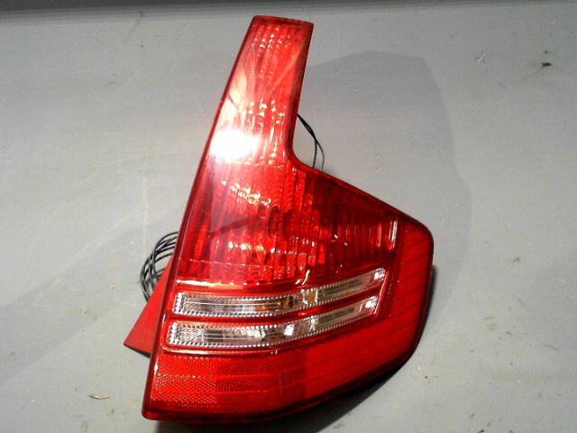 Feu arriere principal droit (feux) CITROEN C4 1.6 HDi 110cv Exclusive Diesel - 1