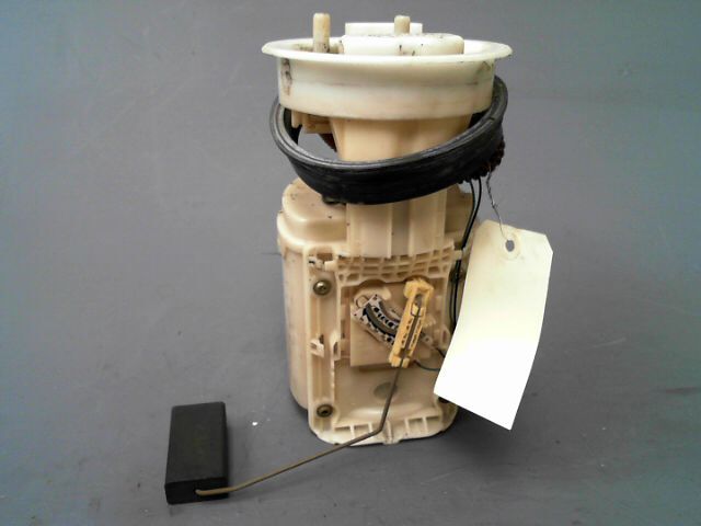 Pompe immergee VOLKSWAGEN POLO Trend 1.4 16v 75ch Essence - 1