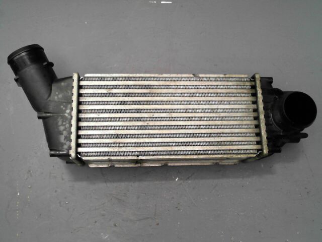 Echangeur air (Intercooler) CITROEN C4 1.6 HDi 110ch Pack Ambiance Diesel - 1