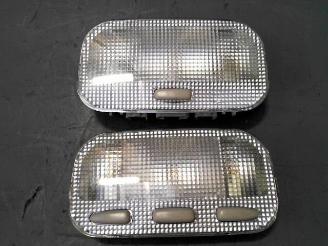 Eclairage de plafonnier CITROEN C4 1.6 HDi 110ch Pack Ambiance Diesel - 1