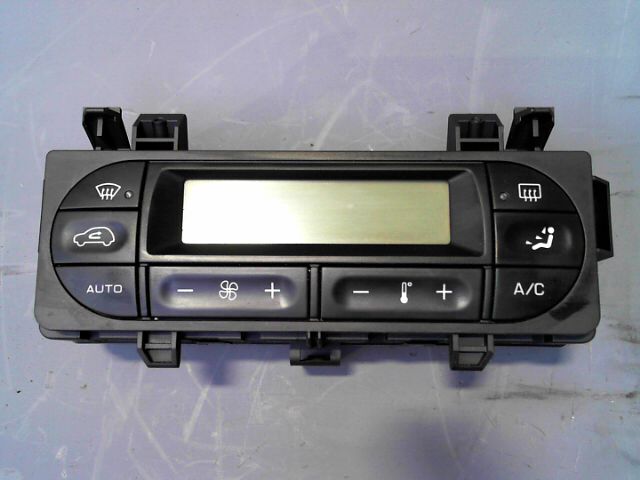 Commande chauffage CITROEN C3 1.4i Exclusive Essence - 1