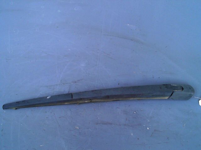 Bras essuie glace arriere MAZDA MAZDA 5 2.0 MZR-CD 110ch Elegance 7 Places Diesel - 1