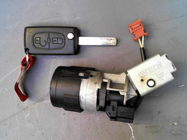 Antivol de direction PEUGEOT 207 1.4 HDi Urban Diesel - 1