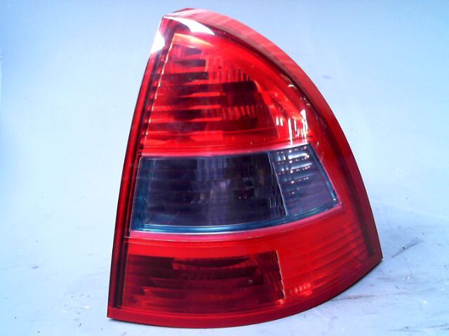 Feu arriere principal droit (feux) CITROEN C5 1.6 HDi 110ch FAP Diesel - 1