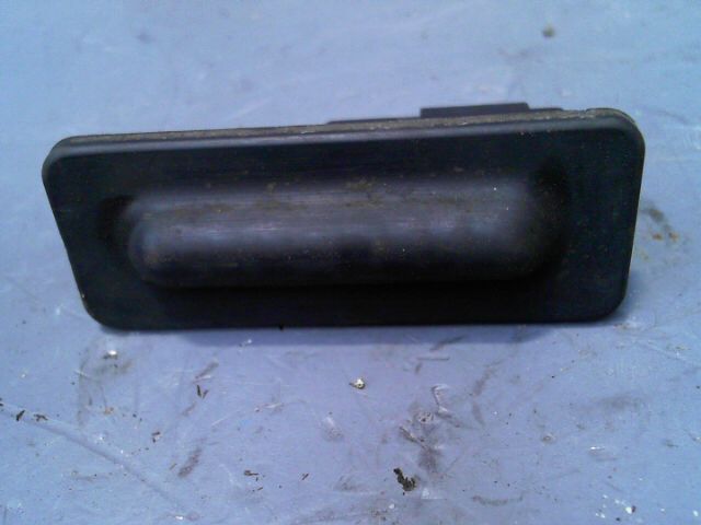Actionneur serrure hayon CITROEN C4 1.6 HDi 90 FAP Business Diesel - 1