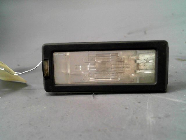 Eclairage de plaque RENAULT ESPACE Initiale 3.0 dCi Proactive Diesel - 1