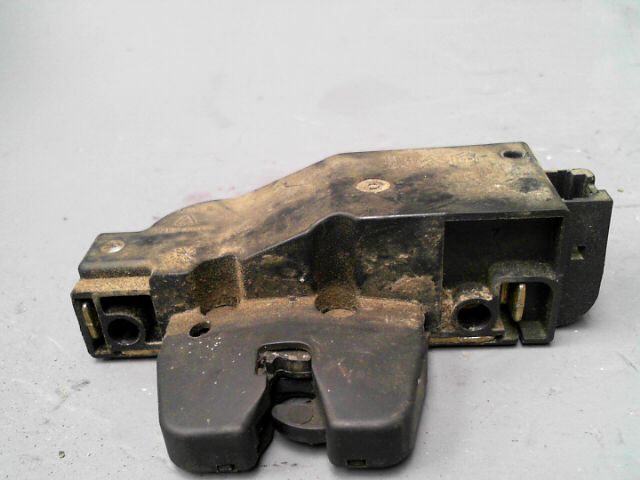 Serrure de hayon PEUGEOT 307 Pack 1.6 HDi 16v 90ch Diesel - 1