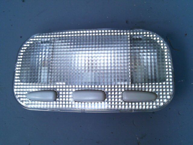 Eclairage de plafonnier PEUGEOT 407 Sport 2.0 HDi 16v 136ch FAP Diesel - 1