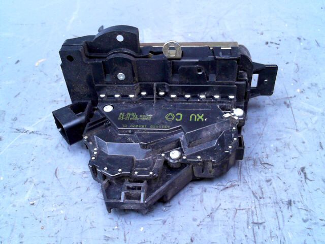 Serrure arriere droit FORD FOCUS Diesel - 1