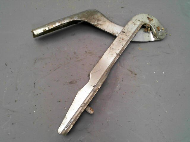 Charniere de capot PEUGEOT 307 XT 2.0 HDi 90ch Diesel - 1