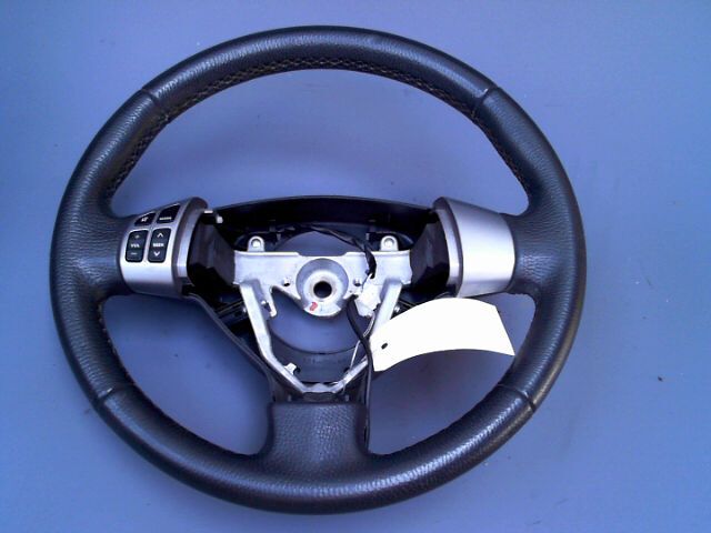 Volant SUZUKI SWIFT 1.3 DDiS 75ch In the City Diesel - 1