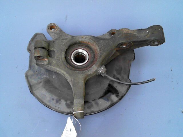 Fusee avant droit SUZUKI SWIFT 1.3 DDiS 75ch In the City Diesel - 1