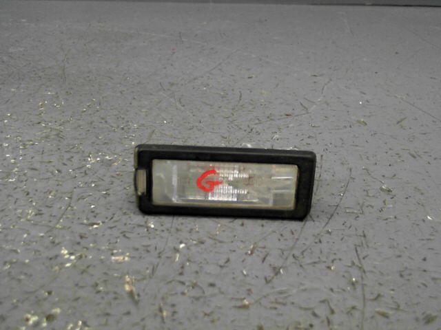 Eclairage de plaque RENAULT MODUS 1.6i 16v 110ch Dynamique Essence - 1