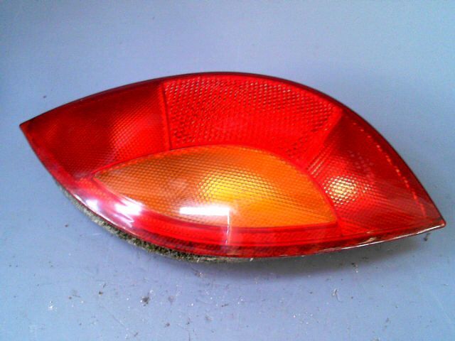 Feu arriere principal gauche (feux) FORD KA 1.3i Essence - 1