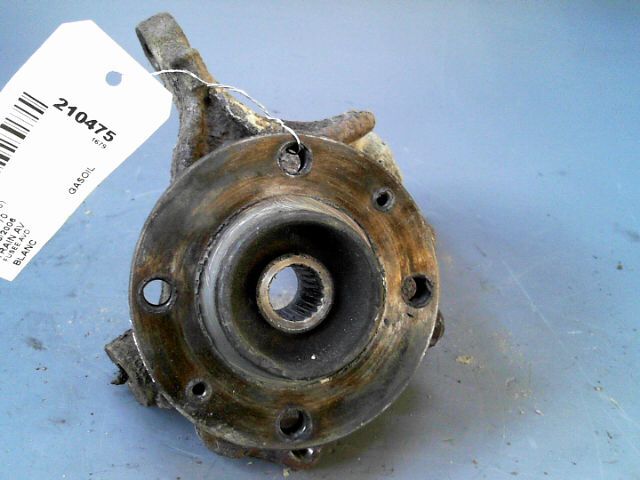 Fusee avant droit CITROEN C3 1.4 HDi 70 Diesel - 1