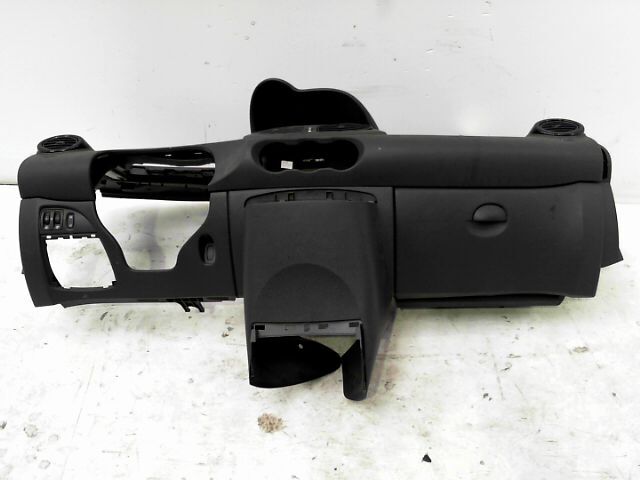 Planche de bord complete RENAULT TWINGO 1.5 dCi 75ch Air SociÃ©tÃ© Diesel - 1