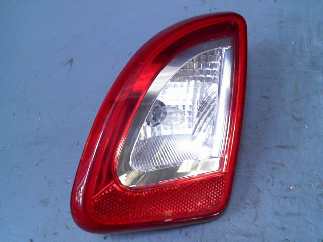 Feu arriere secondaire droit (feux) RENAULT TWINGO 1.5 dCi 75ch Air SociÃ©tÃ© Diesel - 1