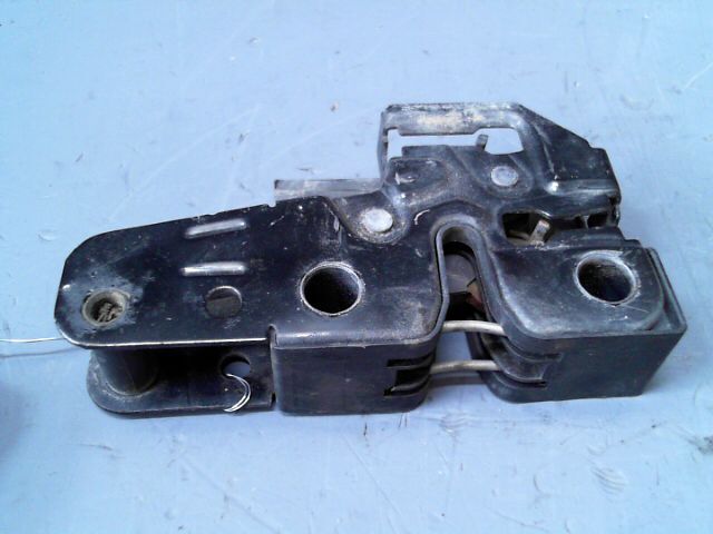 Serrure de capot SEAT ALTEA 1.9 TDi 105ch Gran Via Diesel - 1