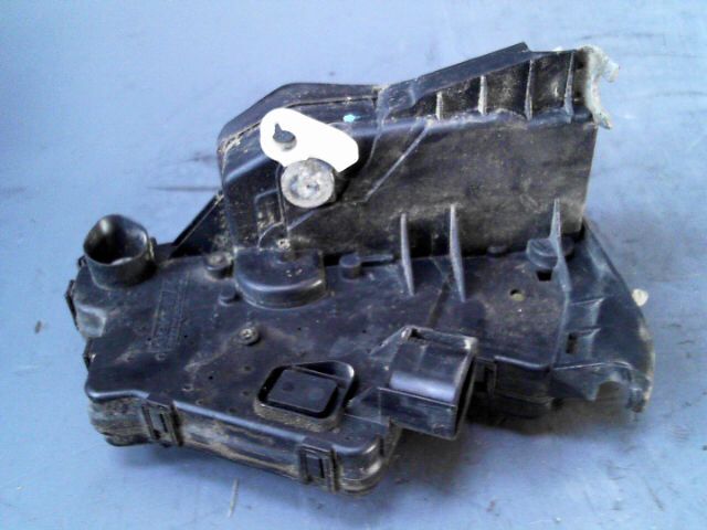 Serrure avant gauche BMW SERIE 3 320d 136ch 8CV Diesel - 1