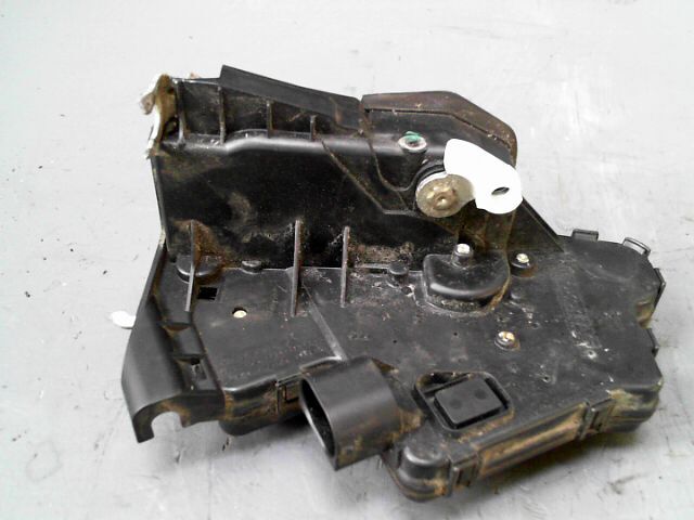 Serrure arriere droit BMW SERIE 3 320d 136ch 8CV Diesel - 1