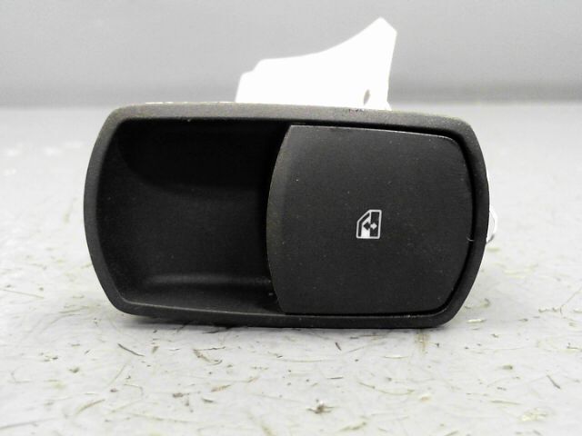 Interrupteur de leve vitre avant droit OPEL CORSA 1.3 CDTi 75cv FAP Diesel - 1