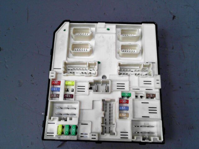 Boitier servitude moteur (BSM) RENAULT MEGANE Diesel - 1