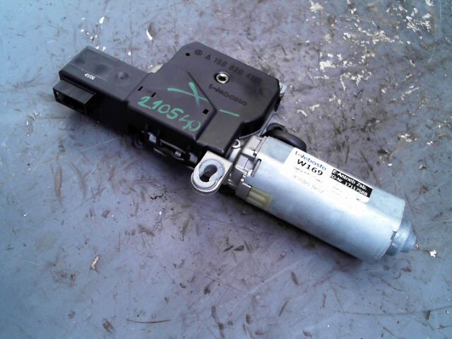 Moteur toit ouvrant MERCEDES CLASSE B B 180 CDi Diesel - 1