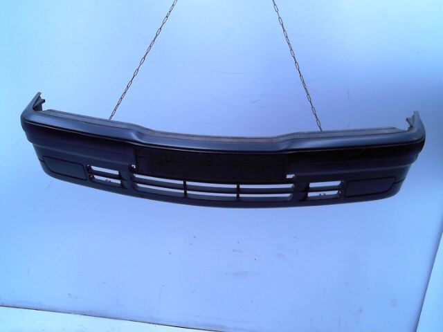 Moulure De Pare Chocs Avant Coté Gauche , à Peindre OPEL CORSA C De 03