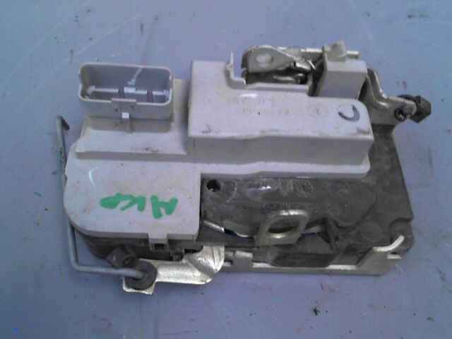 Serrure avant droit PEUGEOT 206 Trendy 1.4 HDi Diesel - 1