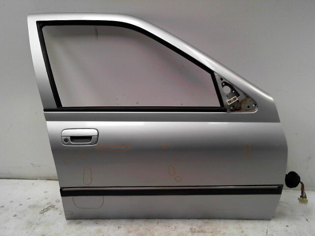 Porte avant droit PEUGEOT 406 Diesel - 1