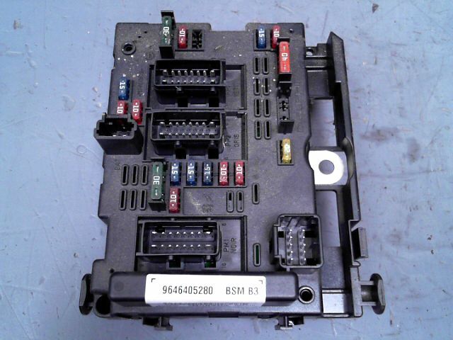 Boitier servitude moteur (BSM) PEUGEOT 406 Diesel - 1