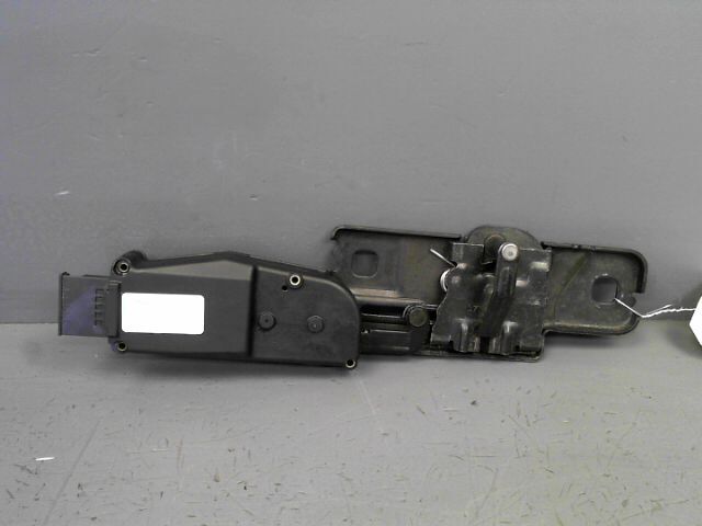 Serrure de coffre AUDI Q5 Diesel - 1