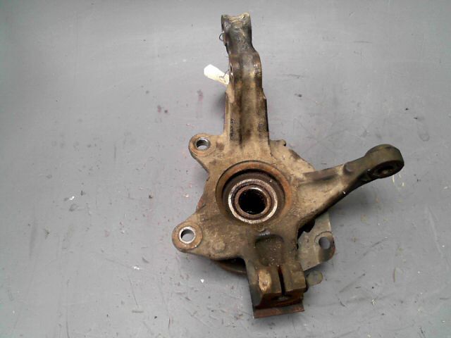 Fusee avant droit RENAULT CLIO Diesel - 1