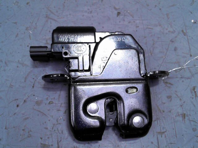 Serrure de hayon RENAULT CLIO Diesel - 1