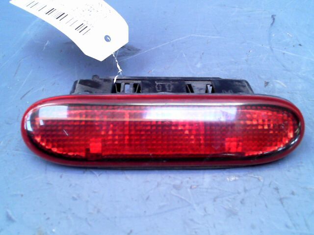 Feu arriere stop central RENAULT CLIO Chipie 1.9D 6CV Diesel - 1