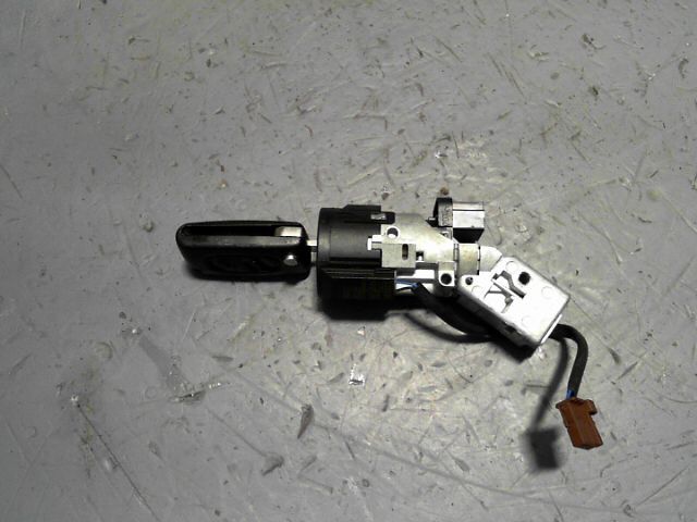 Antivol de direction PEUGEOT 407 Diesel - 1