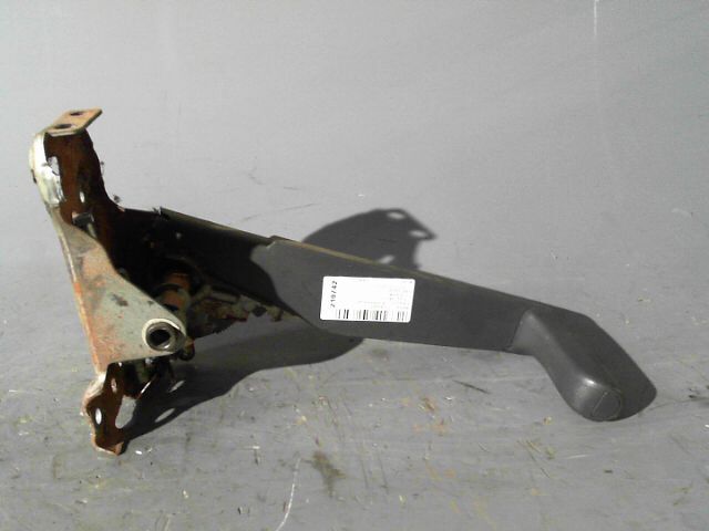 Levier frein à main RENAULT KANGOO 1.5 dCi 85ch Confort Diesel - 1