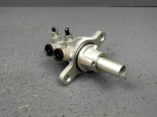 Maitre cylindre (freinage) CITROEN C1 Essence - 1
